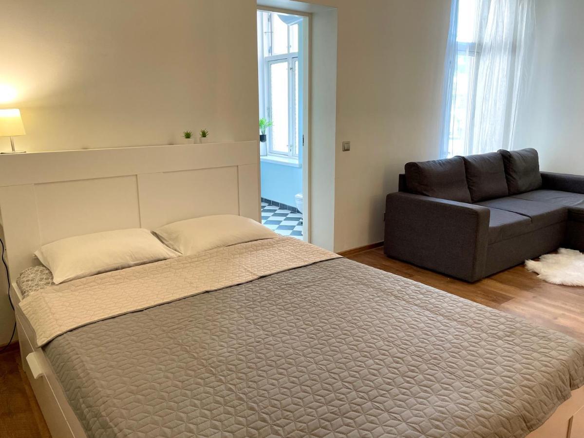 Spacious Holiday Apartment With Wifi And Parking بارنو المظهر الخارجي الصورة